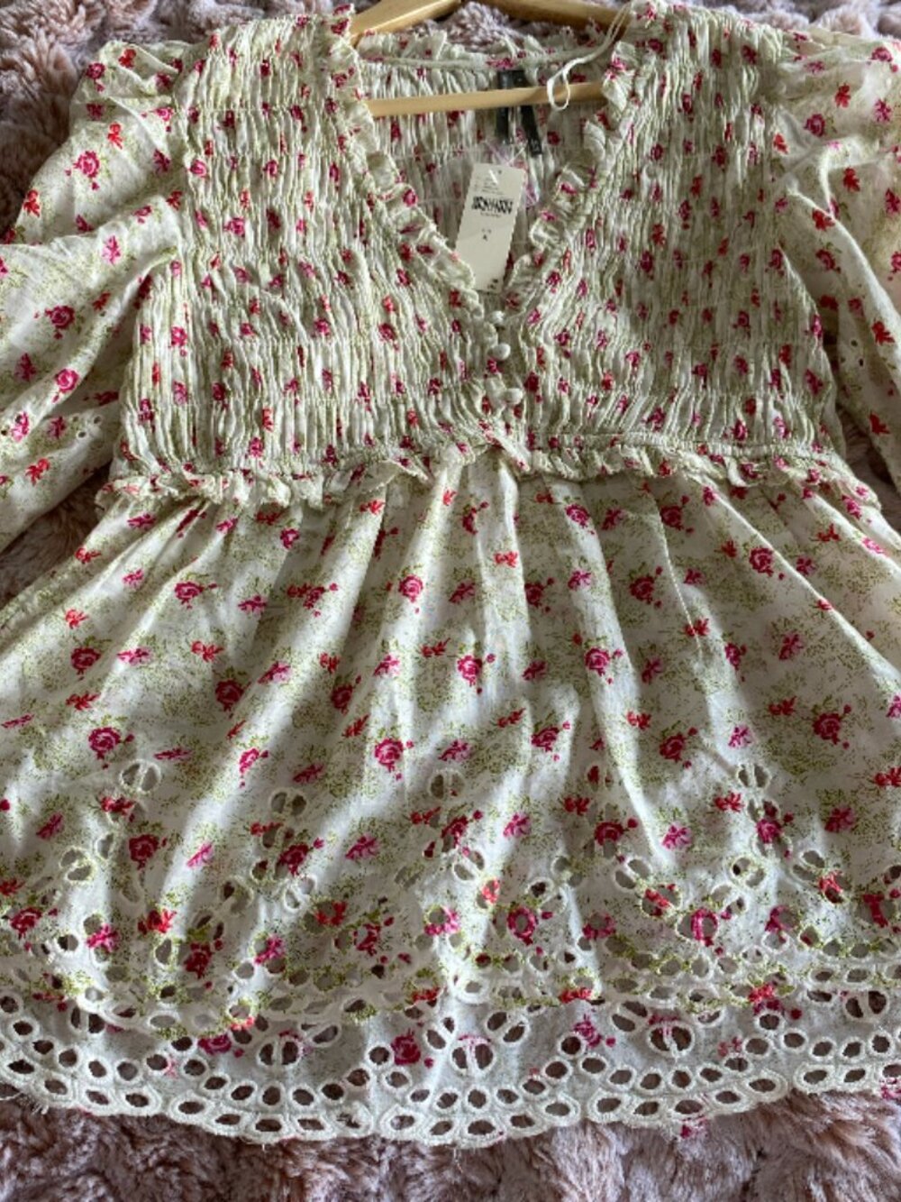 NWT Anthropologie Maeve Floral Smocked Eyelet Peplum Blouse Size M - Picture 6 of 8